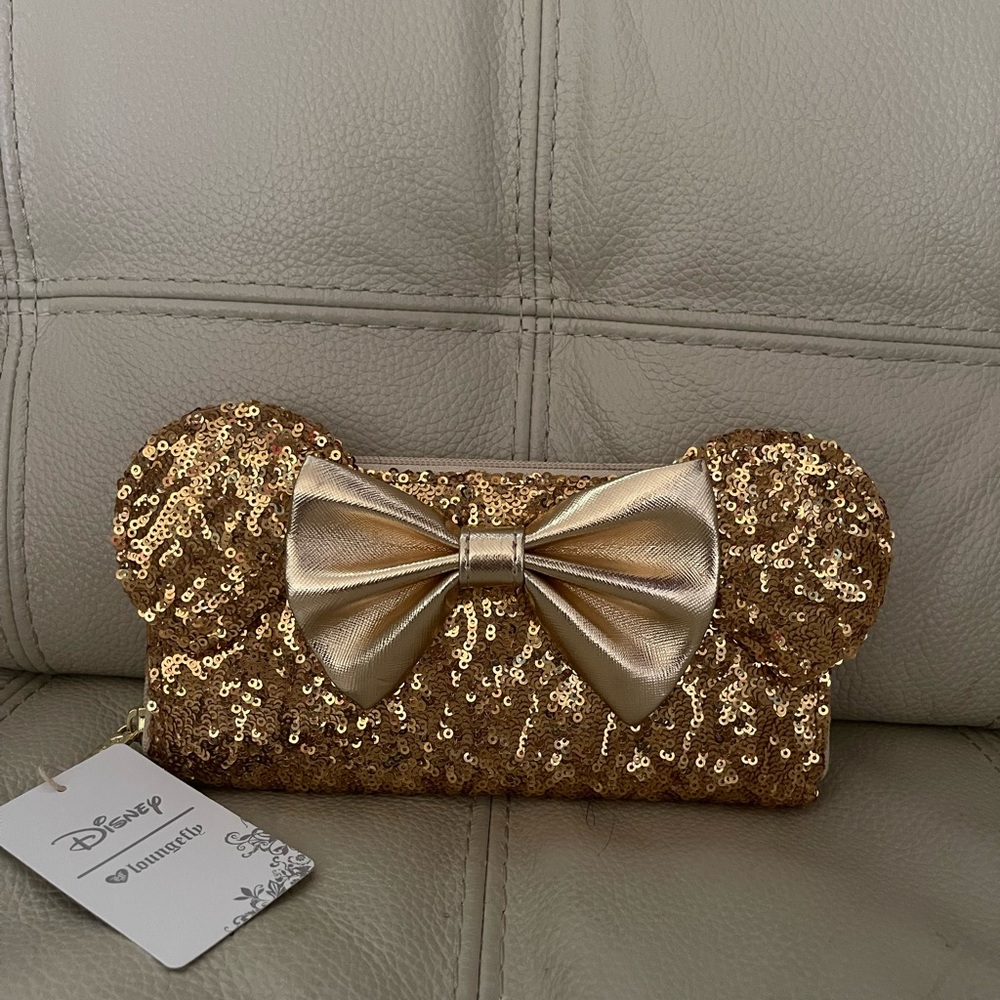 Disney loungefly gold sequins Minnie Mouse wallet with heart logo